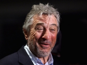 ScarJo-04DeNiro.jpg