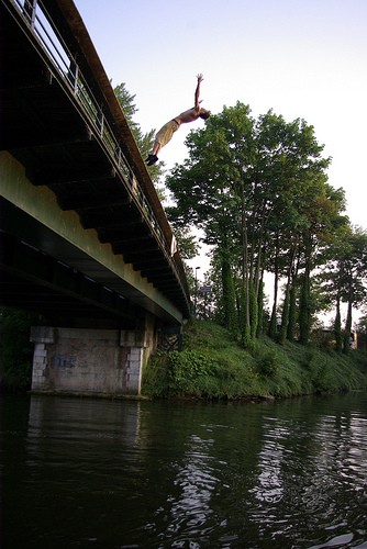 Le saut de l'ange