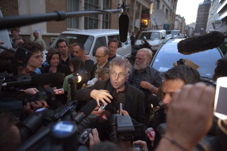 REUTERS/Philippe Wojazer, Daniel Cohn-Bendit et les m&eacute;dias le 7 juin 2009