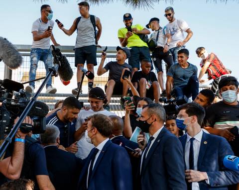 Emmanuel Macron refuse les "fausses promesses" face aux attentes  "colossales" de Marseille - Nice-Matin