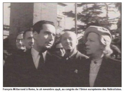 François Mitterrand à Rome, le 18 novembre 1948, au congrès de l'UEF