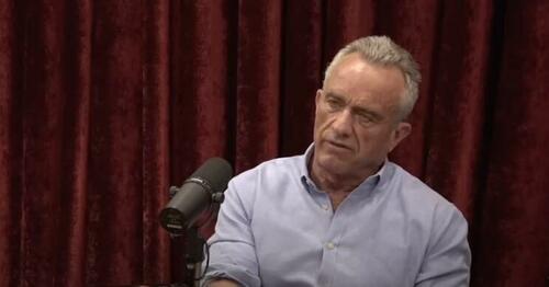 Lors d'une discussion avec Joe Rogan, le candidat à la présidence Robert F. Kennedy junior a admis qu'il mettait sa vie en danger en parlant de l'assassinat de son oncle et de son père