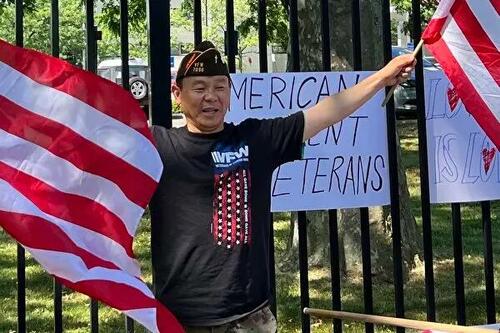 Xiong Yan se prsente au Congrs dans la 10e circonscription de New York,  New York, le 20 juillet 2022. 
(Cai Rong/The Epoch Times)