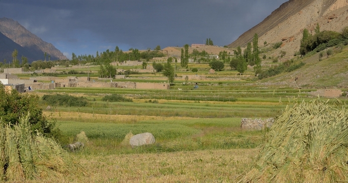 vue du village Pamiri de zood khun dans la valle de chapursan - Par Bernard Grua