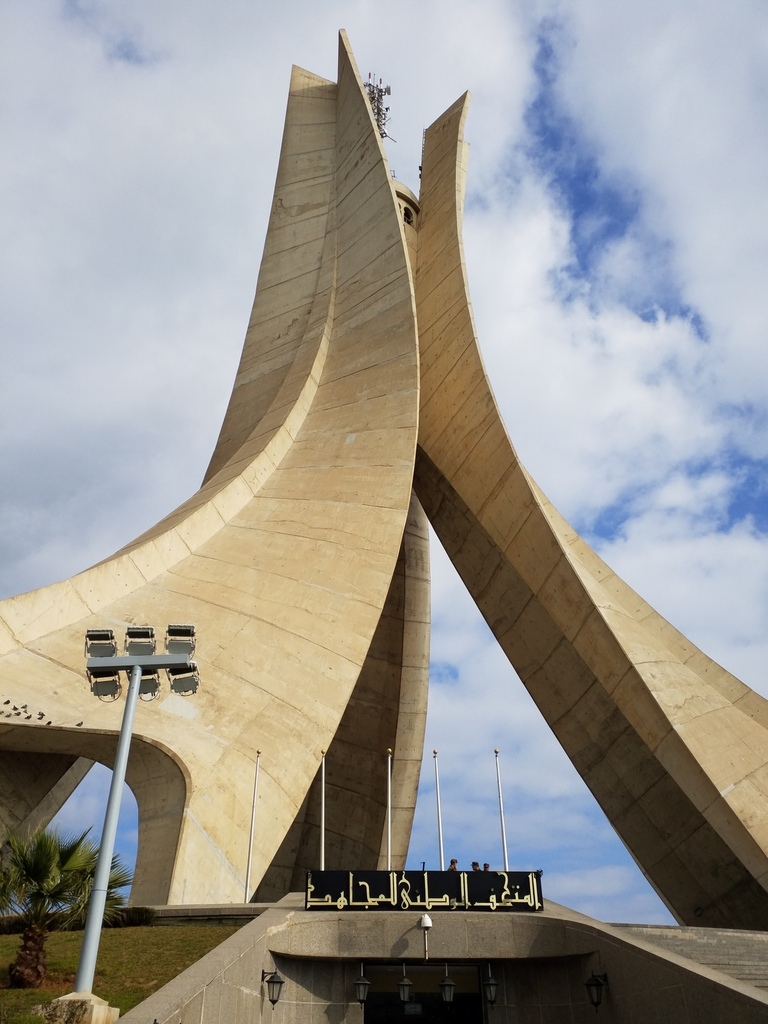 L'Algrie, 40 ans ans plus tard, Alger et Tipasa (1)/..
