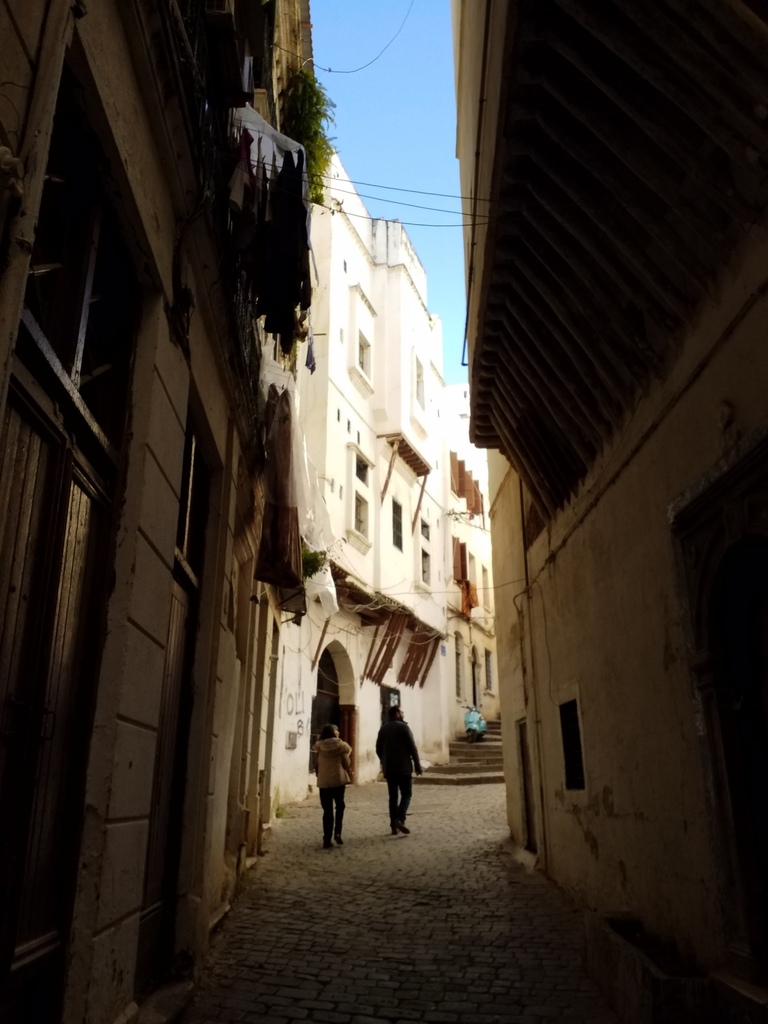 L'Algrie, 40 ans ans plus tard, Alger et Tipasa (1)/..