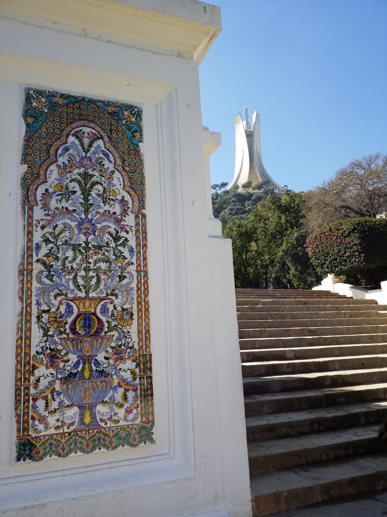 L'Algrie, 40 ans ans plus tard, Alger et Tipasa (1)/..