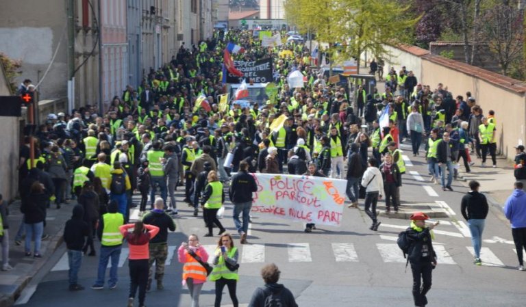 Gilets Noirs Gilets Jaunes Hong Kong France Contre Le