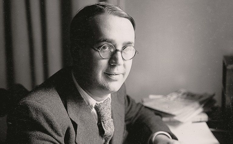 Robert Brasillach en 1936. Photo  Albert Harlingue / Roger-Viollet