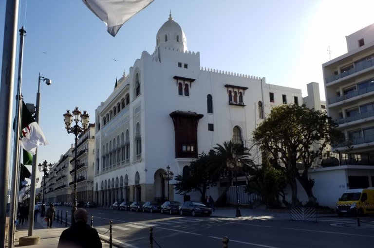 L'Algrie, 40 ans ans plus tard, Alger et Tipasa (1)/..