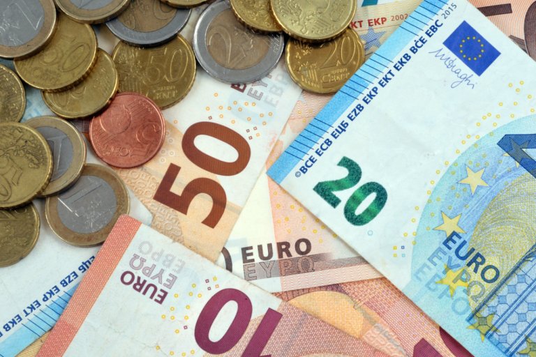 Pices de 2 euros, billets de banque : ce qui va changer