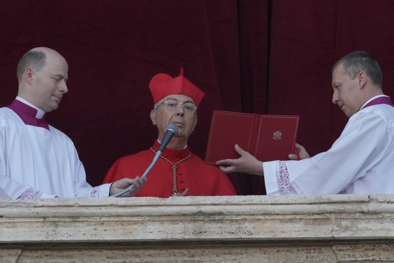 En images. « Habemus papam » : les dix images de l'lection de Lon XIV