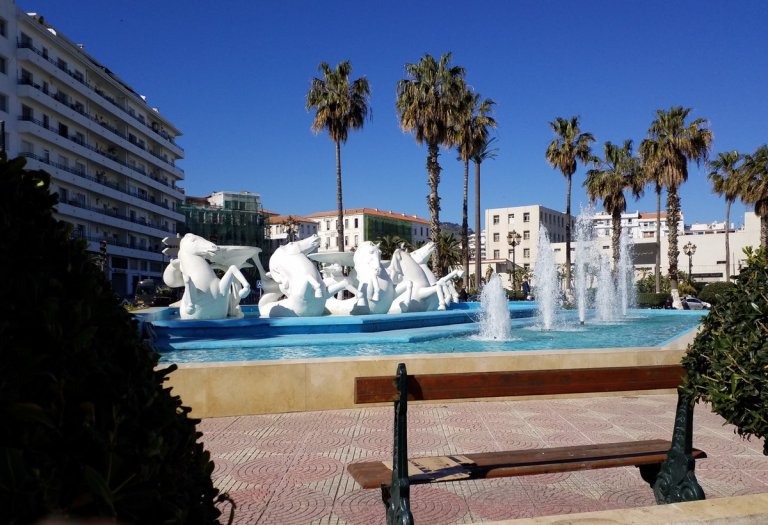 L'Algrie, 40 ans ans plus tard, Alger et Tipasa (1)/..