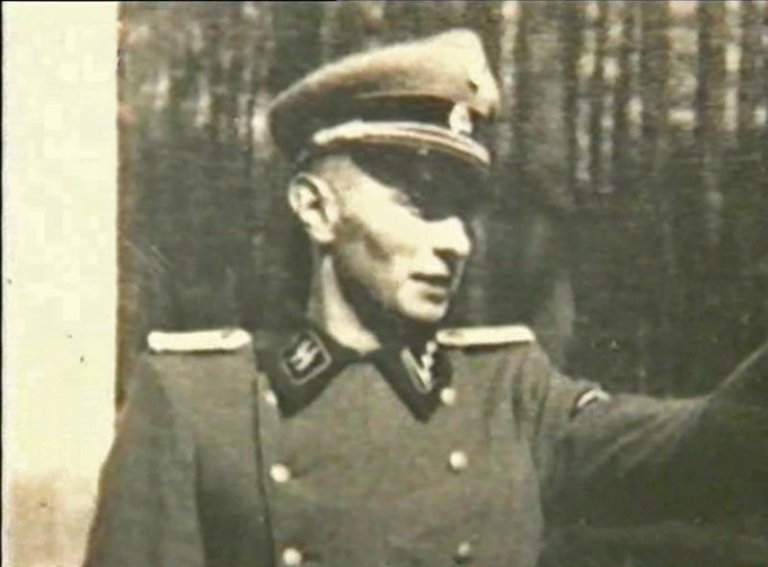 KRVAV WALTER A LESKOVICK TRAGDIE - PDF Stažen zdarma