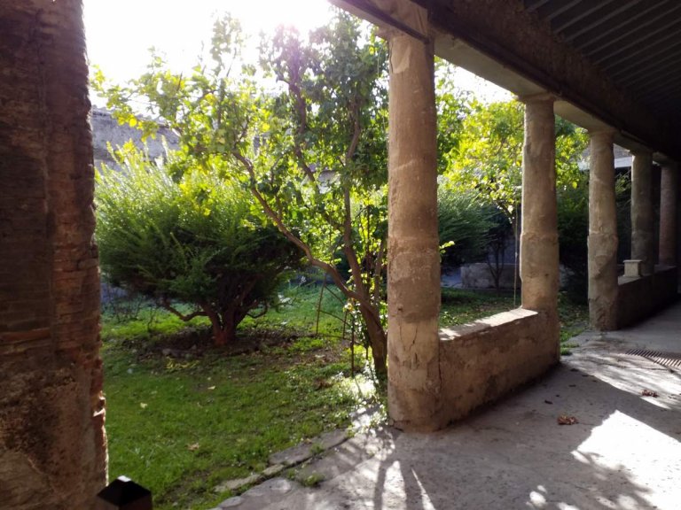 ... les environs de Naples...