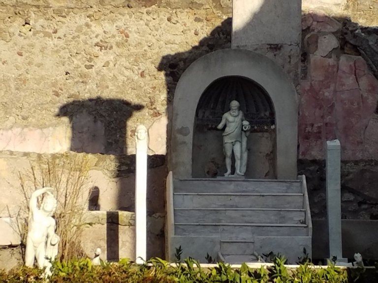 ... les environs de Naples...