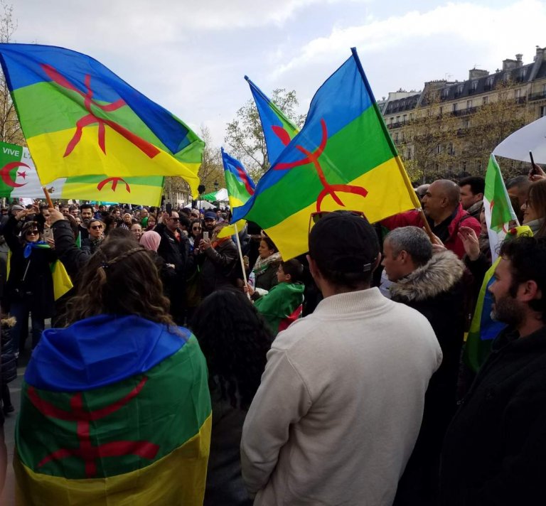Dimanche alg�rien place de la R�publique 14/04/2019