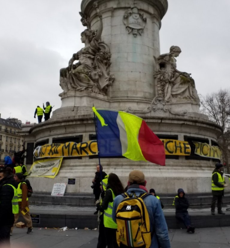 Rfrendum d'initiative partage  ou  requiescat in pace